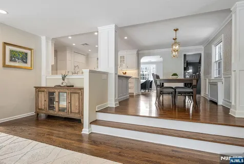 $1,850,000 | 86 Carlton Avenue, Ho-Ho-Kus, NJ 07423