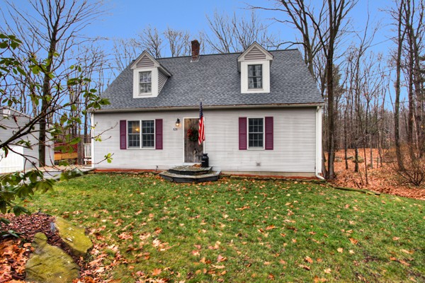 129 Sutton Road Webster, MA 01570 - Photo 1 of 29 Gallery Image 1