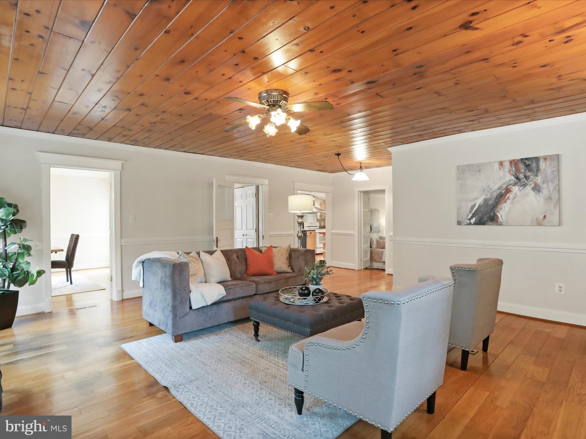 22119 Dickerson School Road Dickerson, MD 20842 - Photo 5 of 52