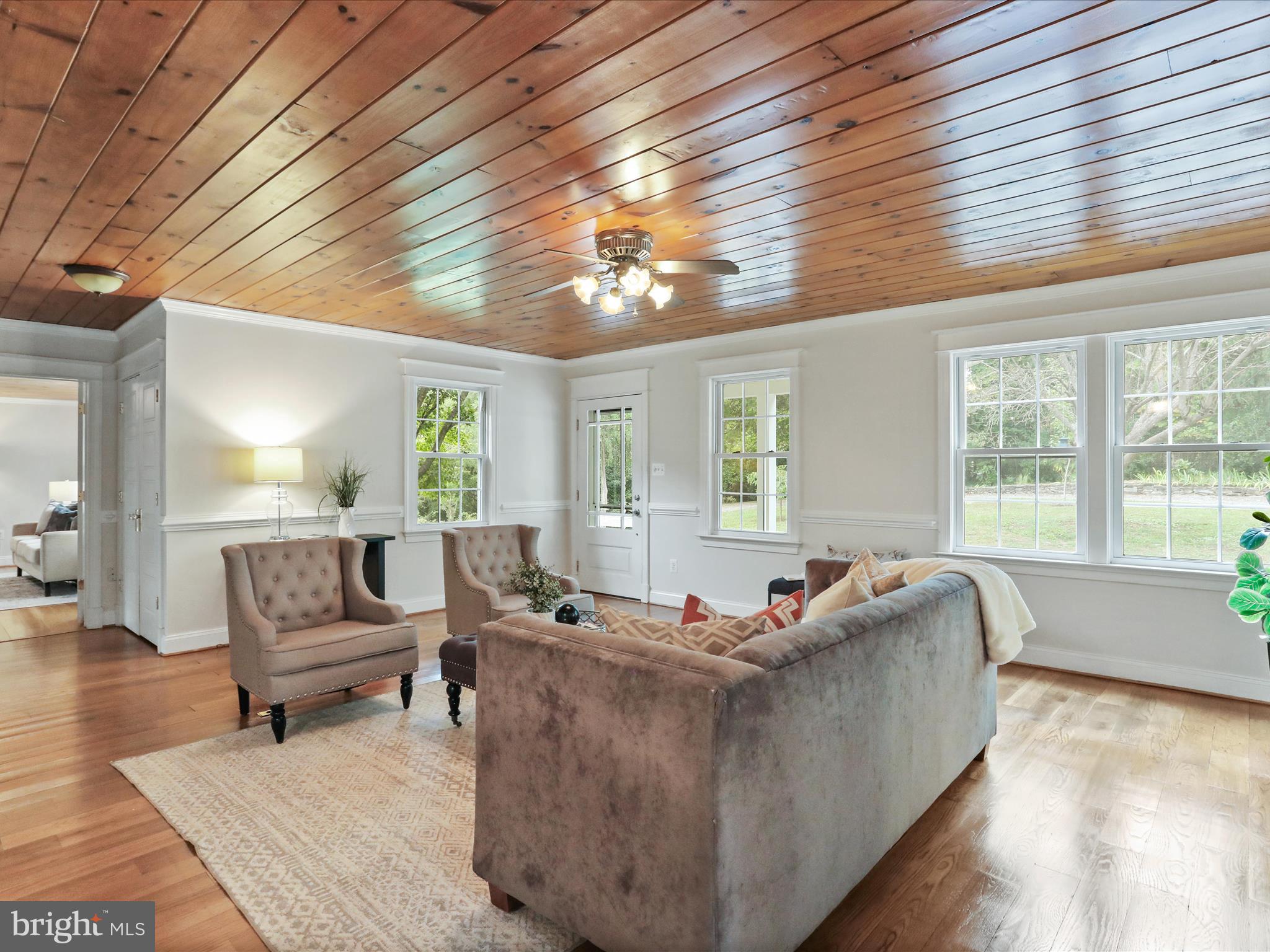 22119 Dickerson School Road Dickerson, MD 20842 - Photo 6 of 52