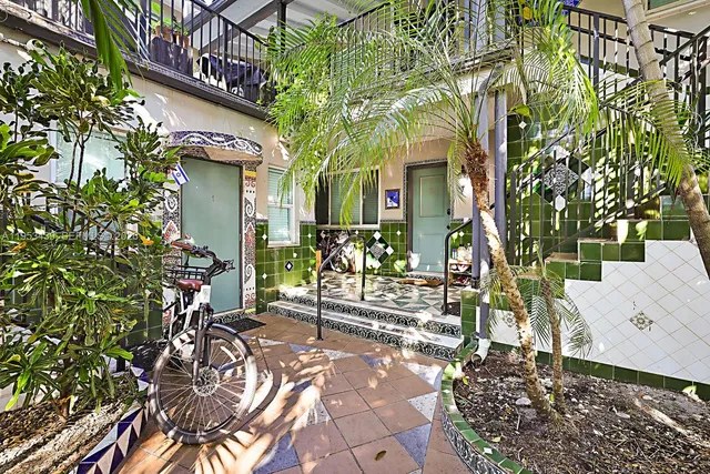 $2,200 | 8200 Byron Avenue, Unit 2, Miami Beach, FL 33141