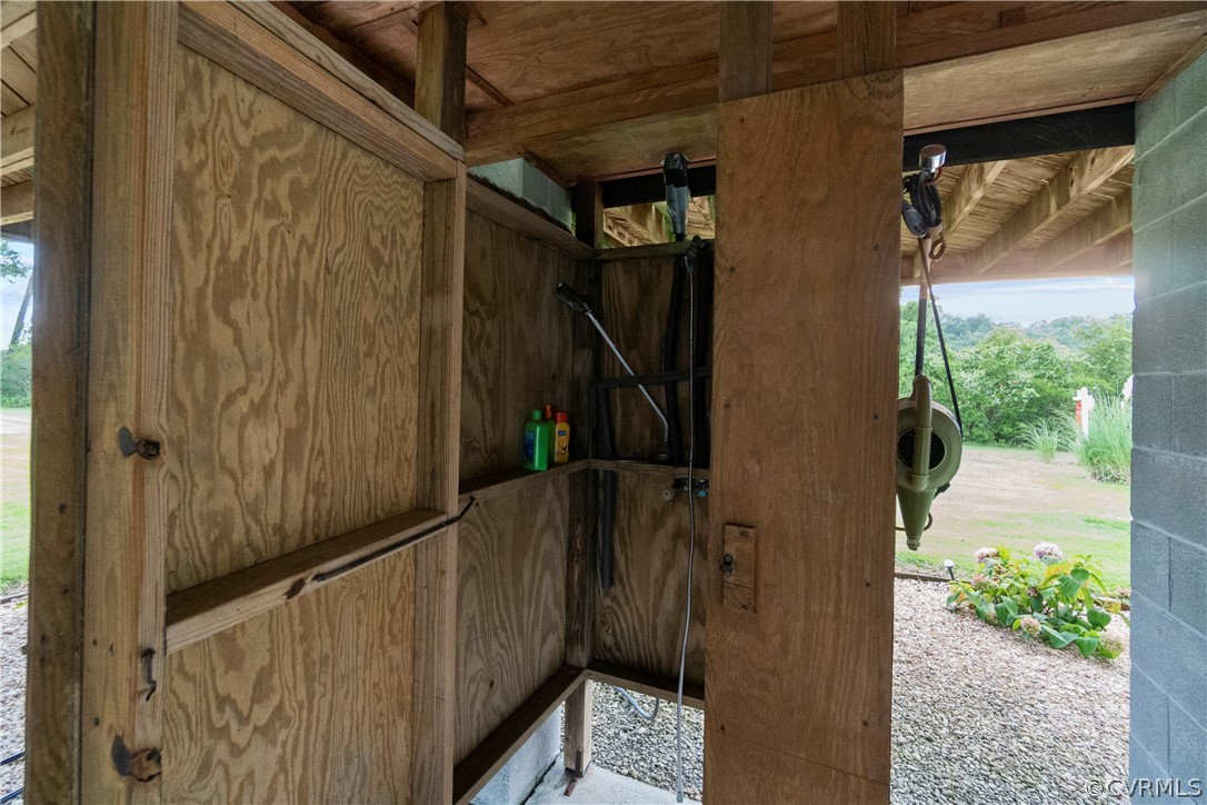 531 Shellfield Road Dunnsville, VA 22454 - Photo 43 of 46 Outside Shower