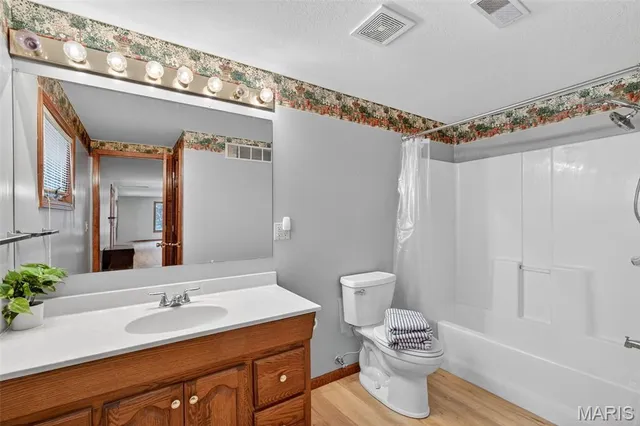 $631,954 | 32342 Monroe Road 344, Hunnewell, MO 63443