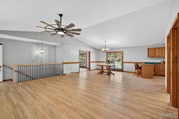 $621,954 | 32342 Monroe Road 344, Hunnewell, MO 63443