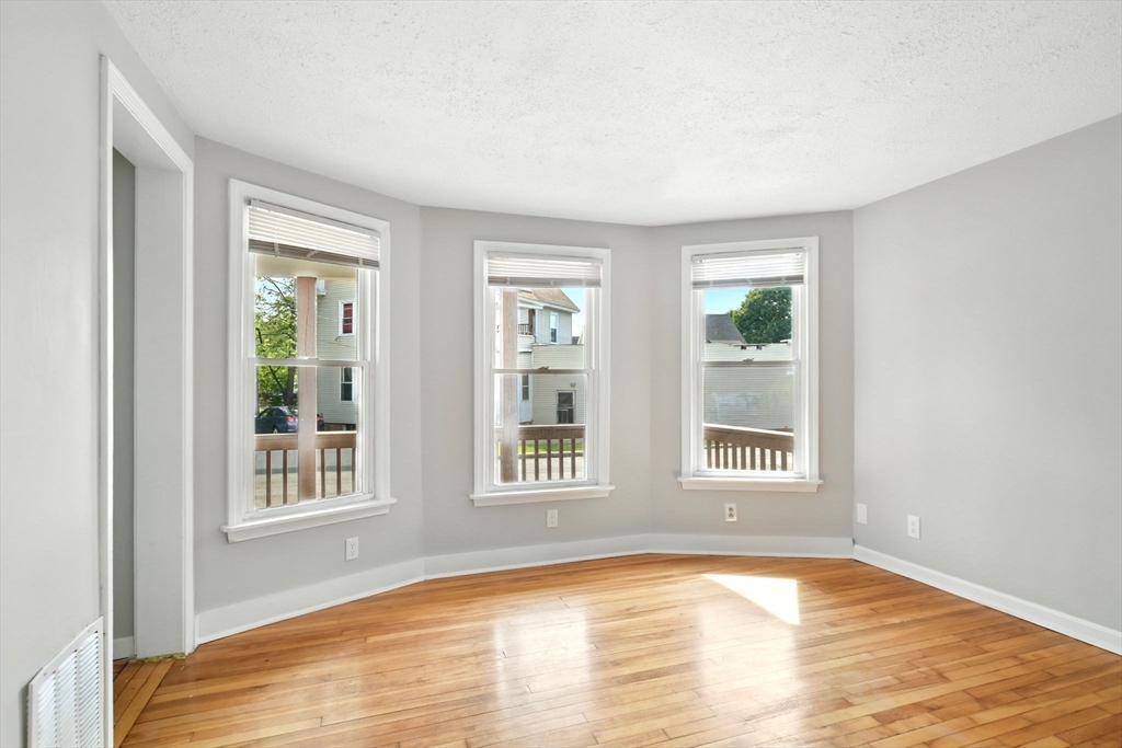 12-14 Kendall Street Springfield, MA 01104 - Photo 14 of 41