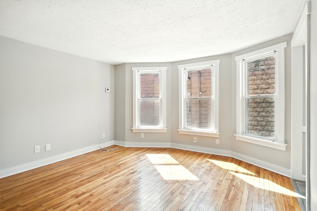 12-14 Kendall Street Springfield, MA 01104 - Photo 20 of 41