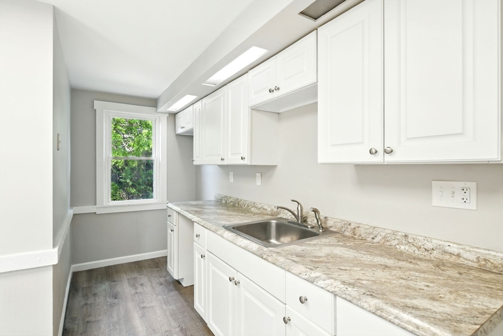 12-14 Kendall Street Springfield, MA 01104 - Photo 5 of 41