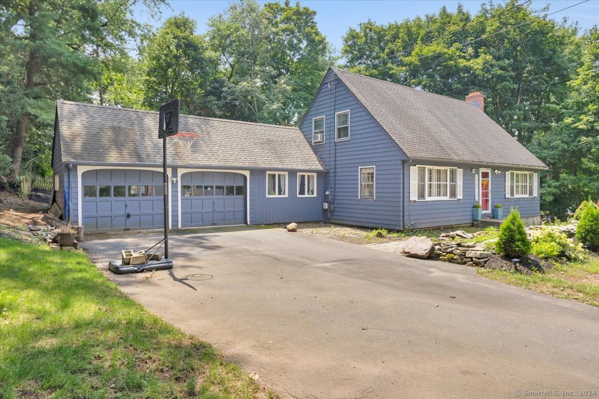 9 Barn Hill Road Bloomfield, CT 06002 - Photo 1 of 1 Gallery Image 1