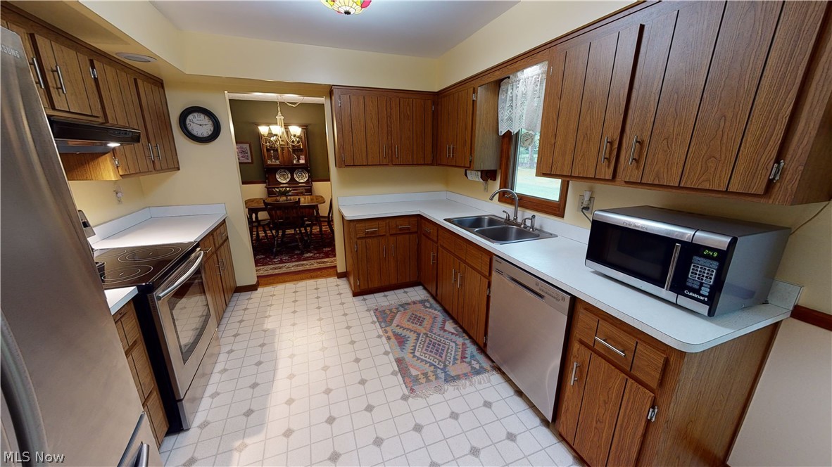 11717 Mayfield Road Chardon, OH 44024 - Photo 16 of 31