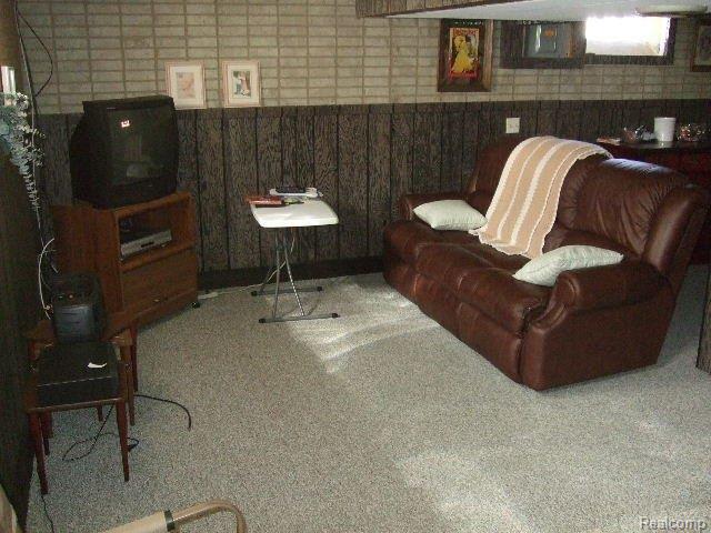 9026 Ruth Avenue Allen Park, MI 48101 - Photo 18 of 24 REC ROOM