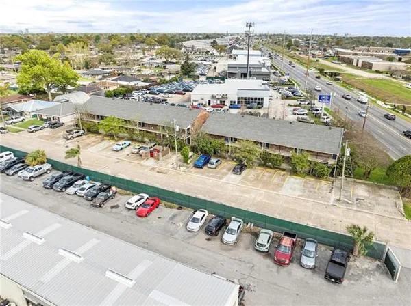 $300 | 8415 Airline Drive, Unit A5, Metairie, LA 70003