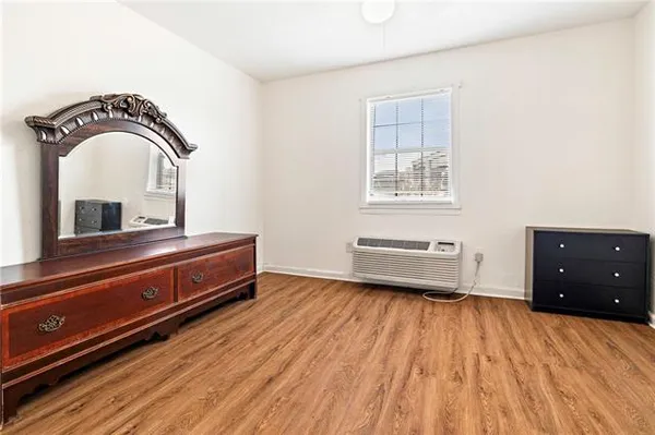 $300 | 8415 Airline Drive, Unit A5, Metairie, LA 70003