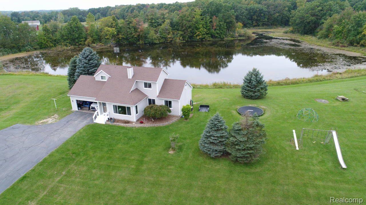 4216 McDowell Road Lapeer, MI 48446 - Photo 1 of 36