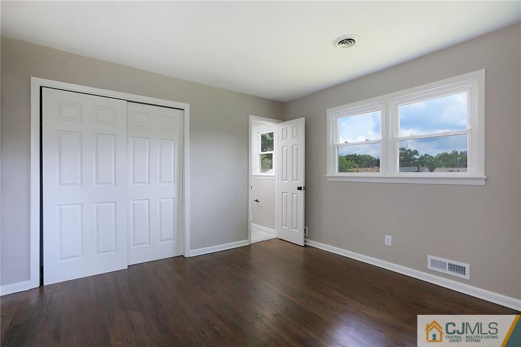 627 Ashland Road Middlesex, NJ 08846 - Photo 11 of 25 Gallery Image 11