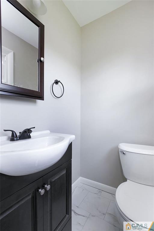 627 Ashland Road Middlesex, NJ 08846 - Photo 12 of 25 Gallery Image 12