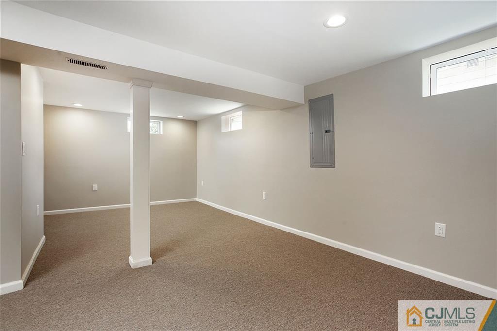 627 Ashland Road Middlesex, NJ 08846 - Photo 16 of 25 Gallery Image 16