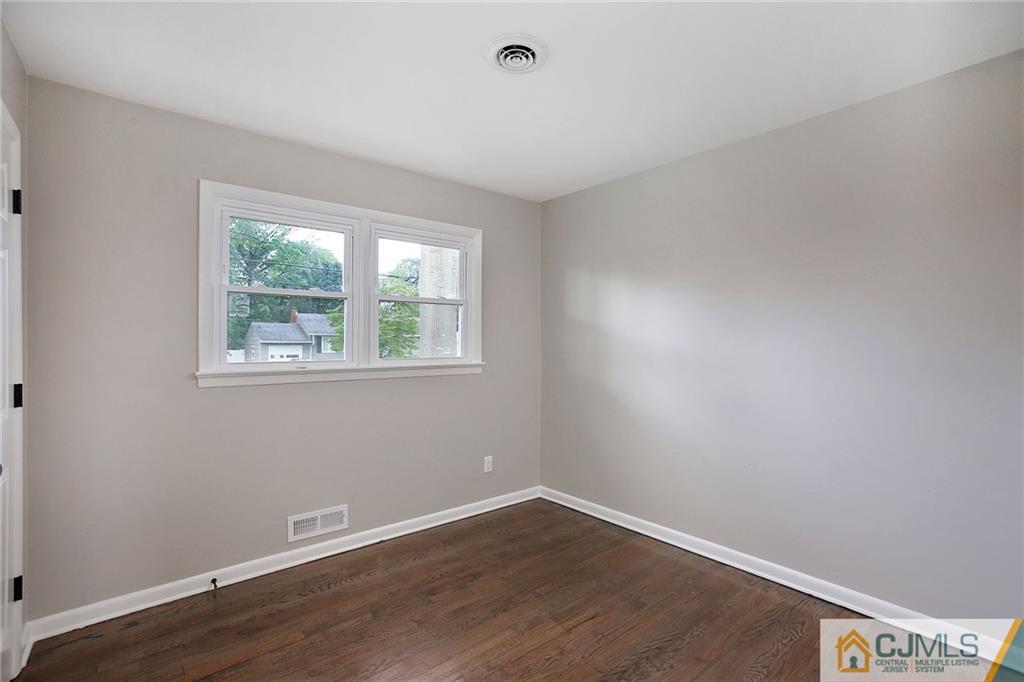 627 Ashland Road Middlesex, NJ 08846 - Photo 7 of 25 Gallery Image 7