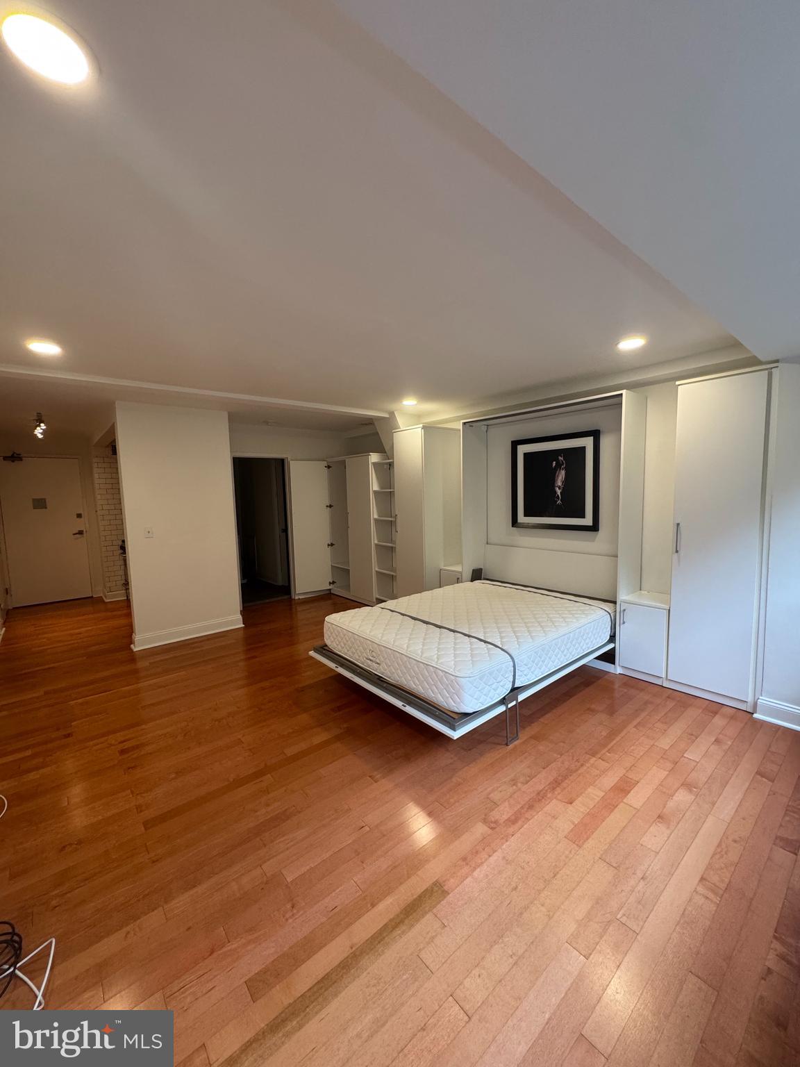 1810 Rittenhouse Square, Unit 313 Philadelphia, PA 19103 - Photo 8 of 28