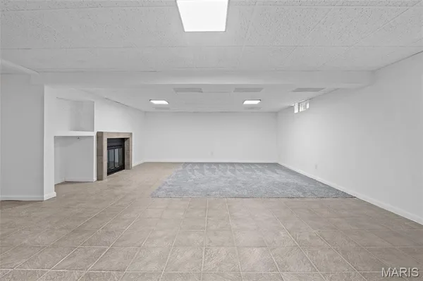 $240,000 | 100 Debbie Drive, Collinsville, IL 62234