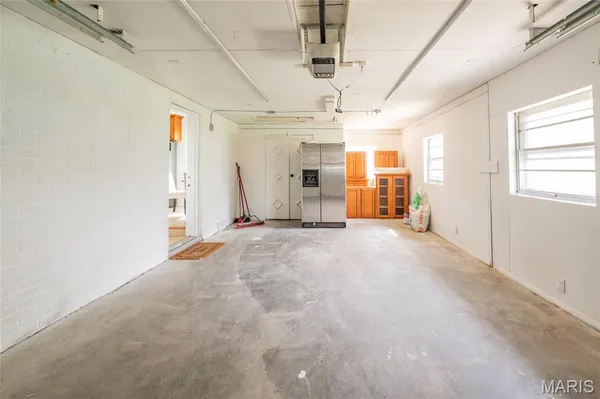 $240,000 | 100 Debbie Drive, Collinsville, IL 62234