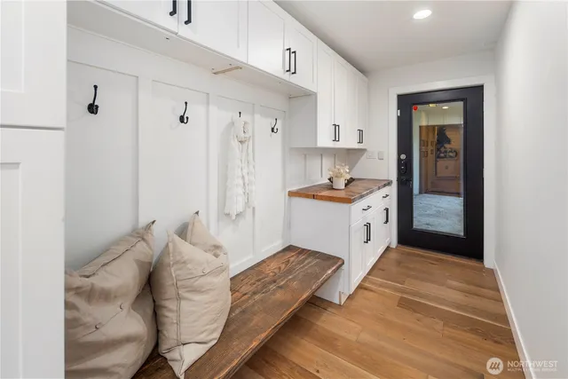 $1,950,000 | 7610 220th Avenue Northeast, Redmond, WA 98053