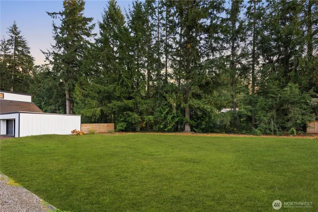 $1,950,000 | 7610 220th Avenue Northeast, Redmond, WA 98053