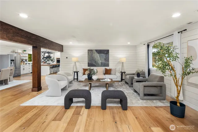 $1,950,000 | 7610 220th Avenue Northeast, Redmond, WA 98053