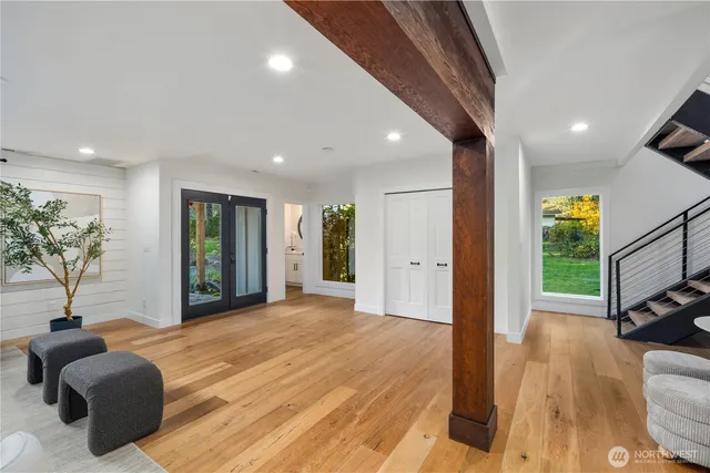 $1,950,000 | 7610 220th Avenue Northeast, Redmond, WA 98053