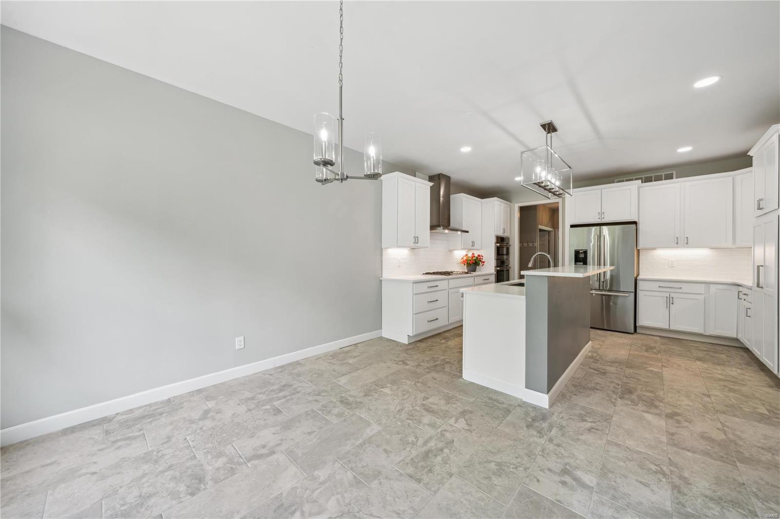 12310 Hibler Road Creve Coeur, MO 63141 - Photo 11 of 42