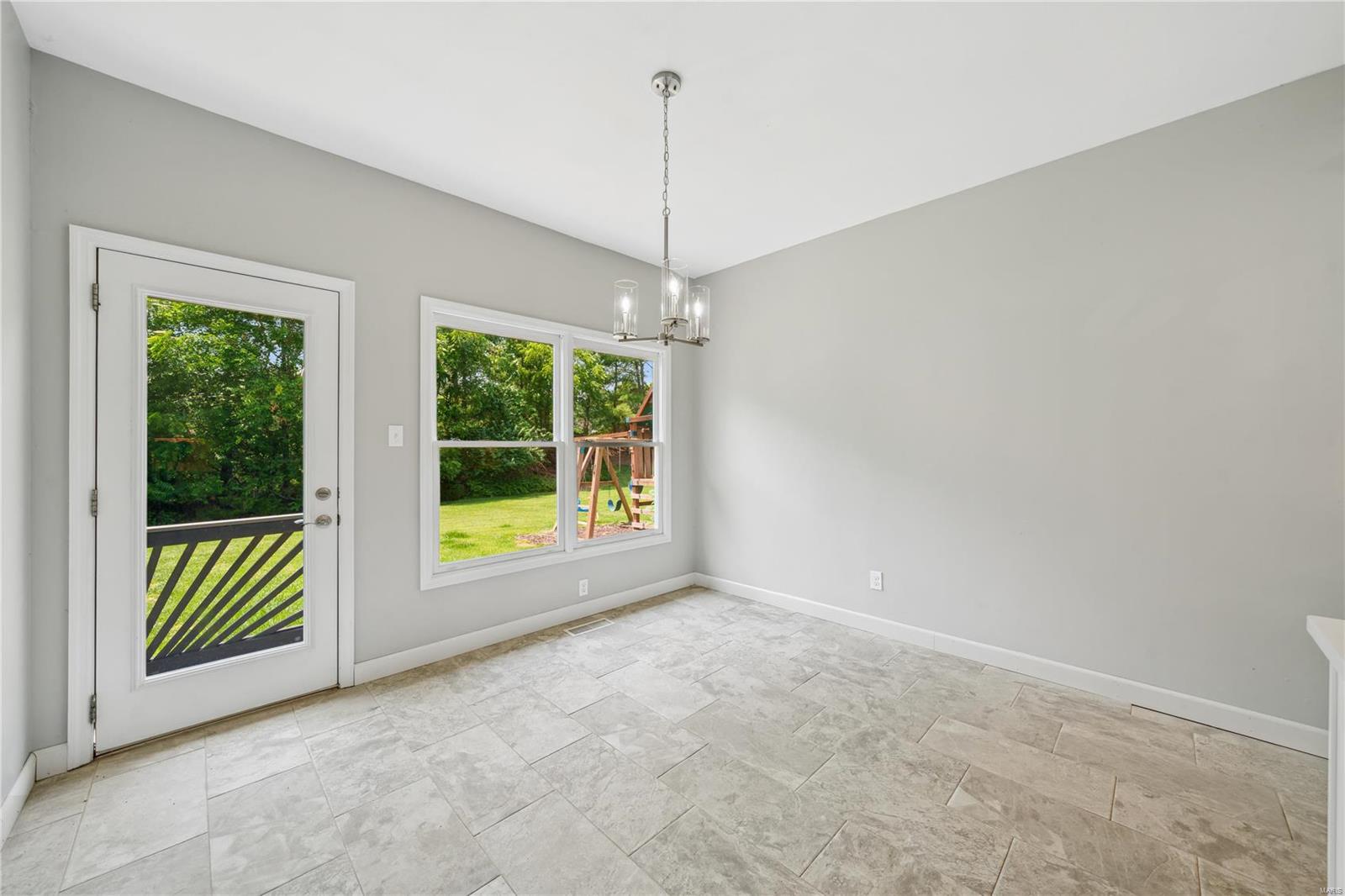 12310 Hibler Road Creve Coeur, MO 63141 - Photo 16 of 42