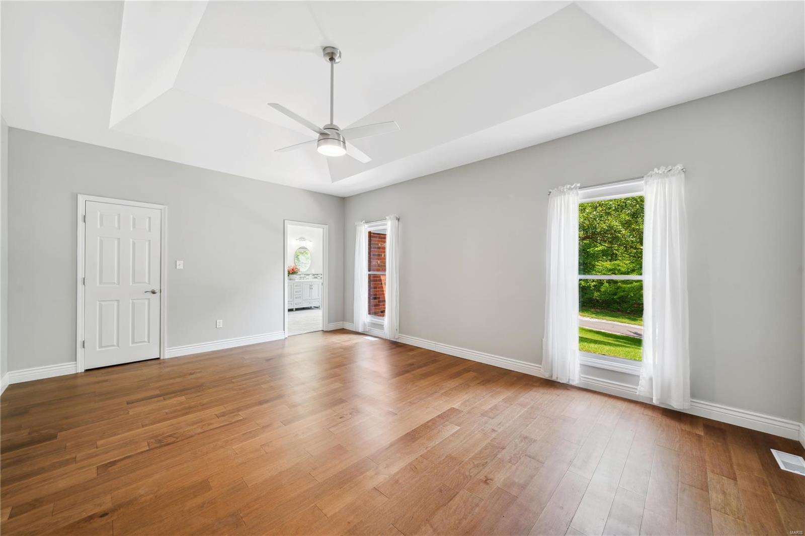 12310 Hibler Road Creve Coeur, MO 63141 - Photo 18 of 42