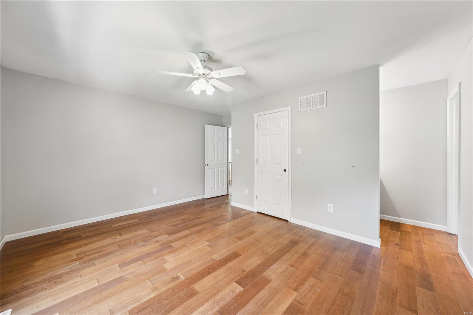 12310 Hibler Road Creve Coeur, MO 63141 - Photo 25 of 42