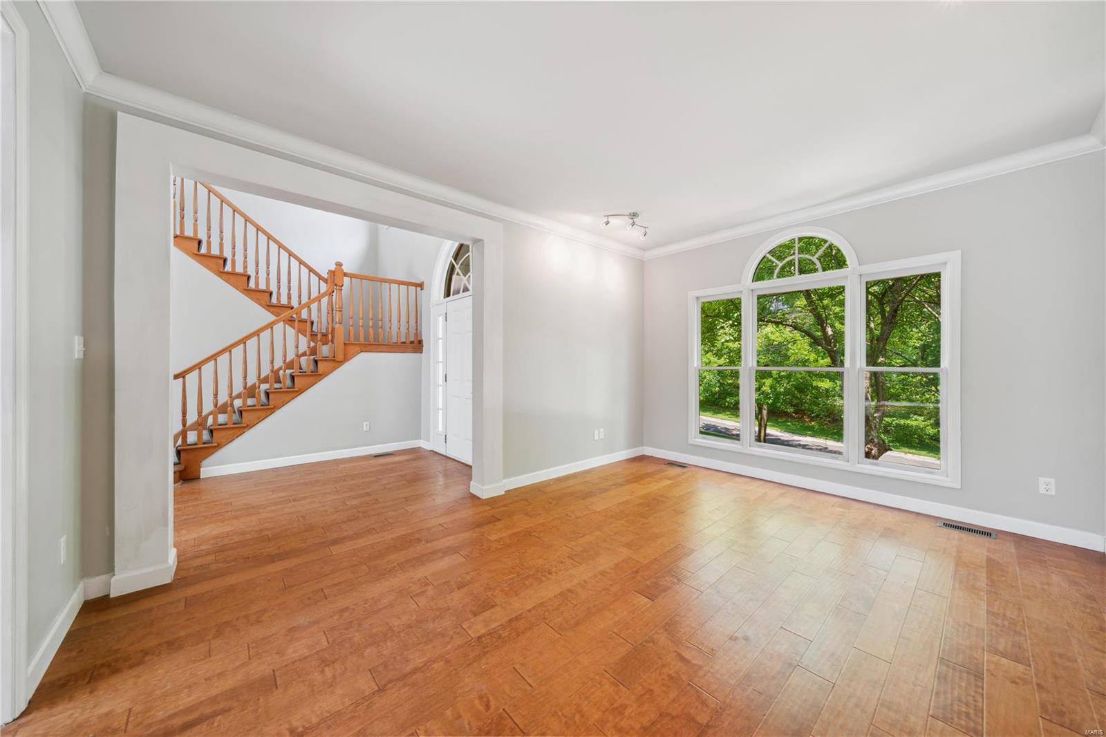 12310 Hibler Road Creve Coeur, MO 63141 - Photo 4 of 42