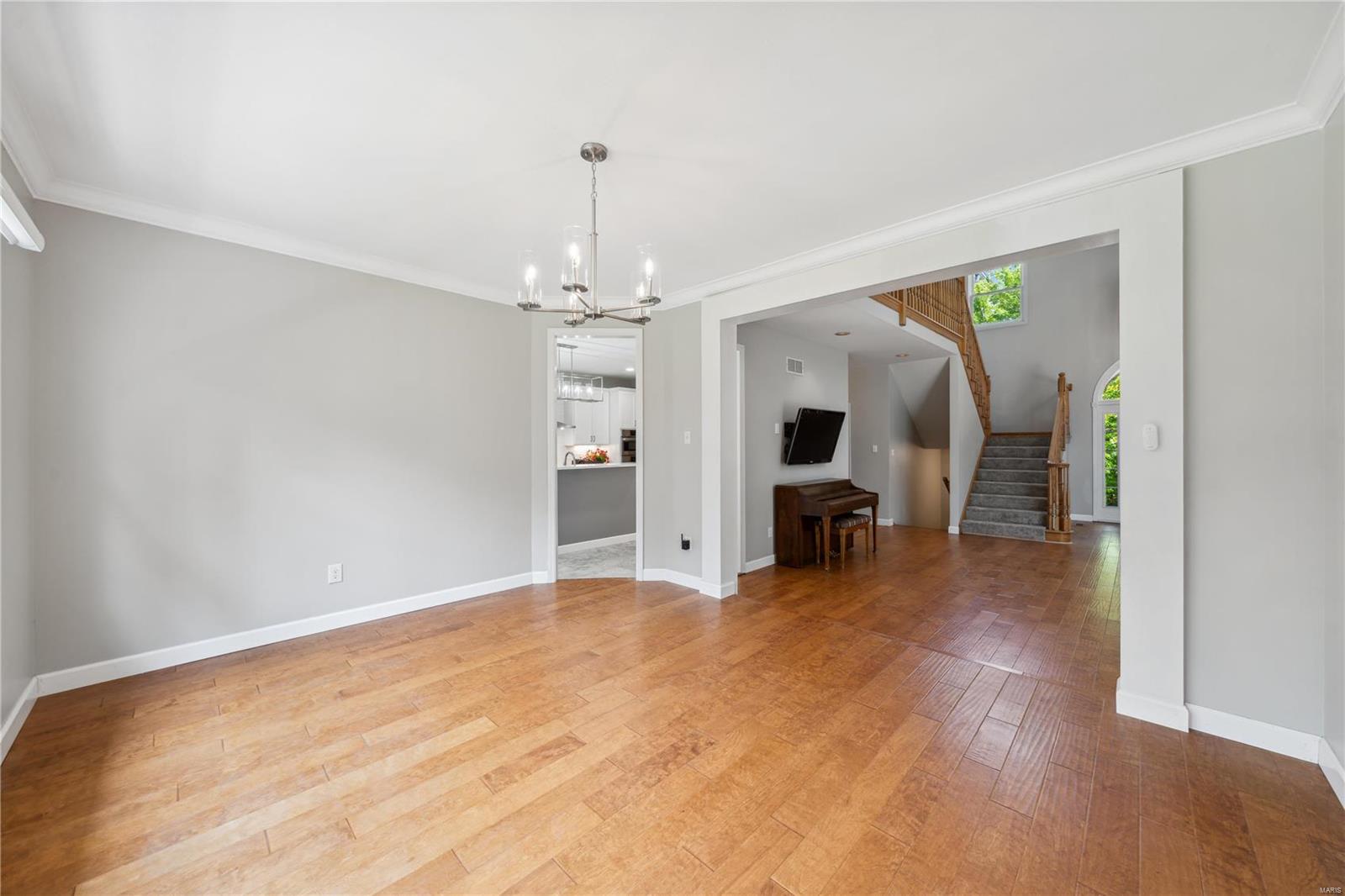 12310 Hibler Road Creve Coeur, MO 63141 - Photo 10 of 42