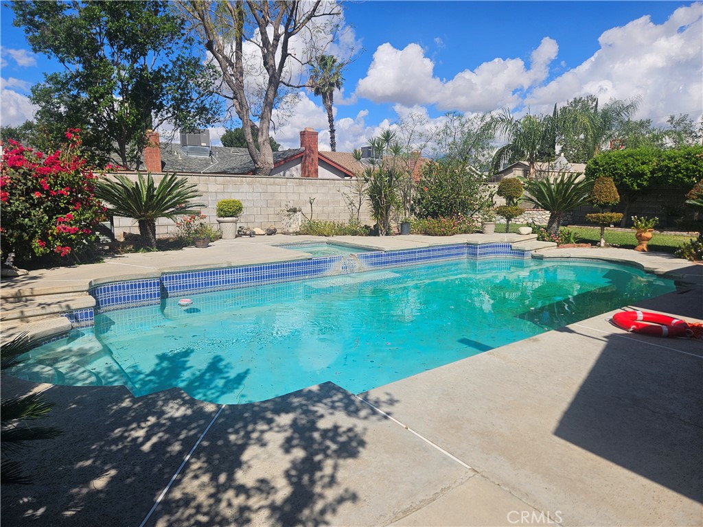542 South Lilac Avenue Rialto, CA 92376 - Photo 3 of 3