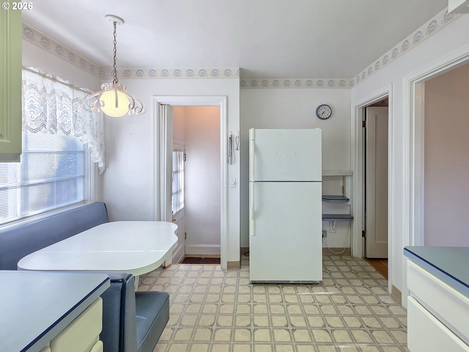 2359 Southeast 59th Avenue Portland, OR 97215 - Photo 17 of 38