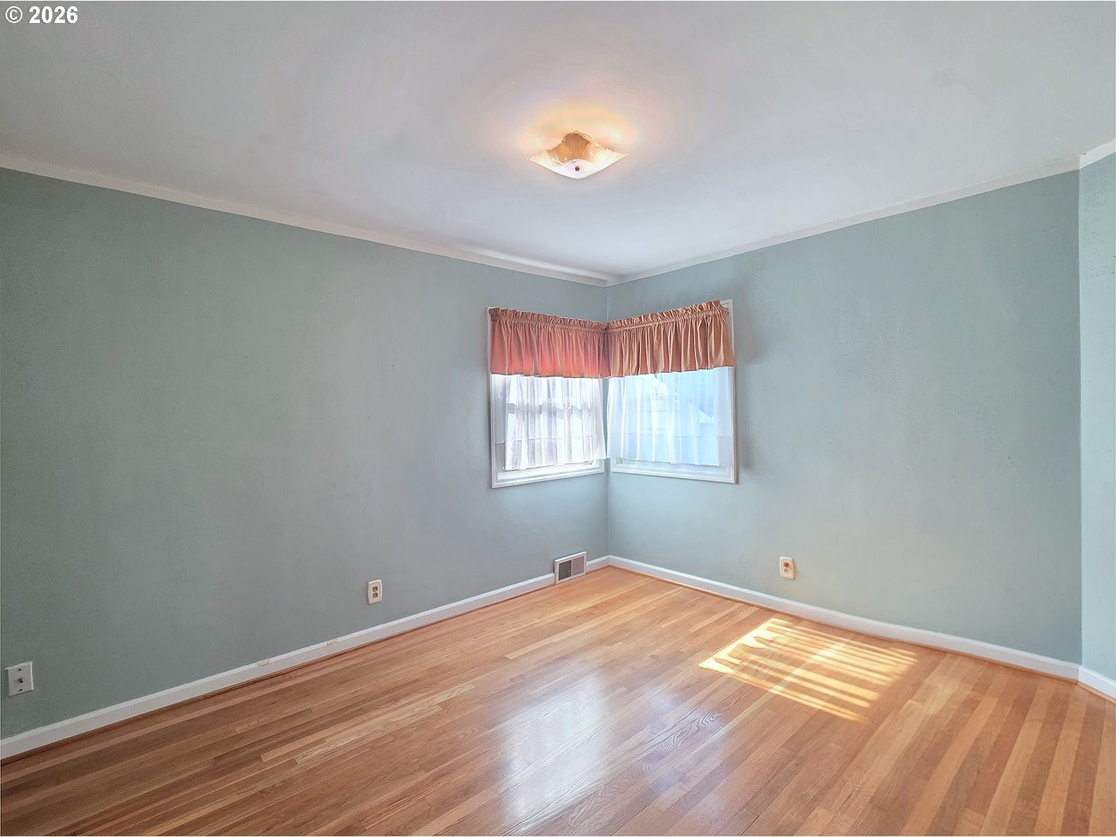 2359 Southeast 59th Avenue Portland, OR 97215 - Photo 18 of 38