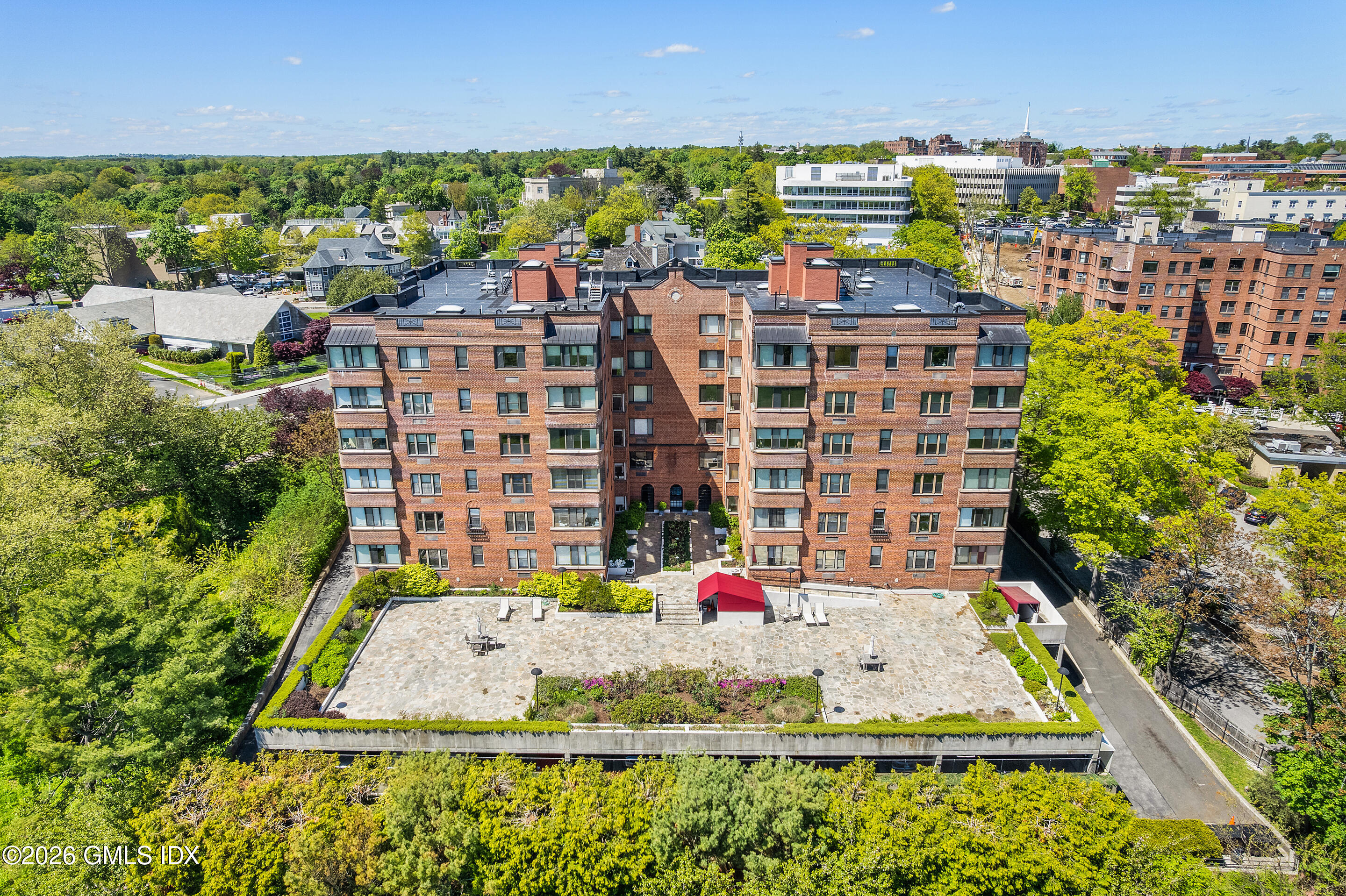 40 West Elm Street, Unit 2M Greenwich, CT 06830 - Photo 22 of 25 Rear Aerial