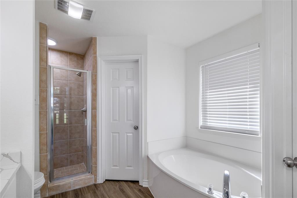 509 Mansfield Cardinal Road Kennedale, TX 76060 - Photo 6 of 26
