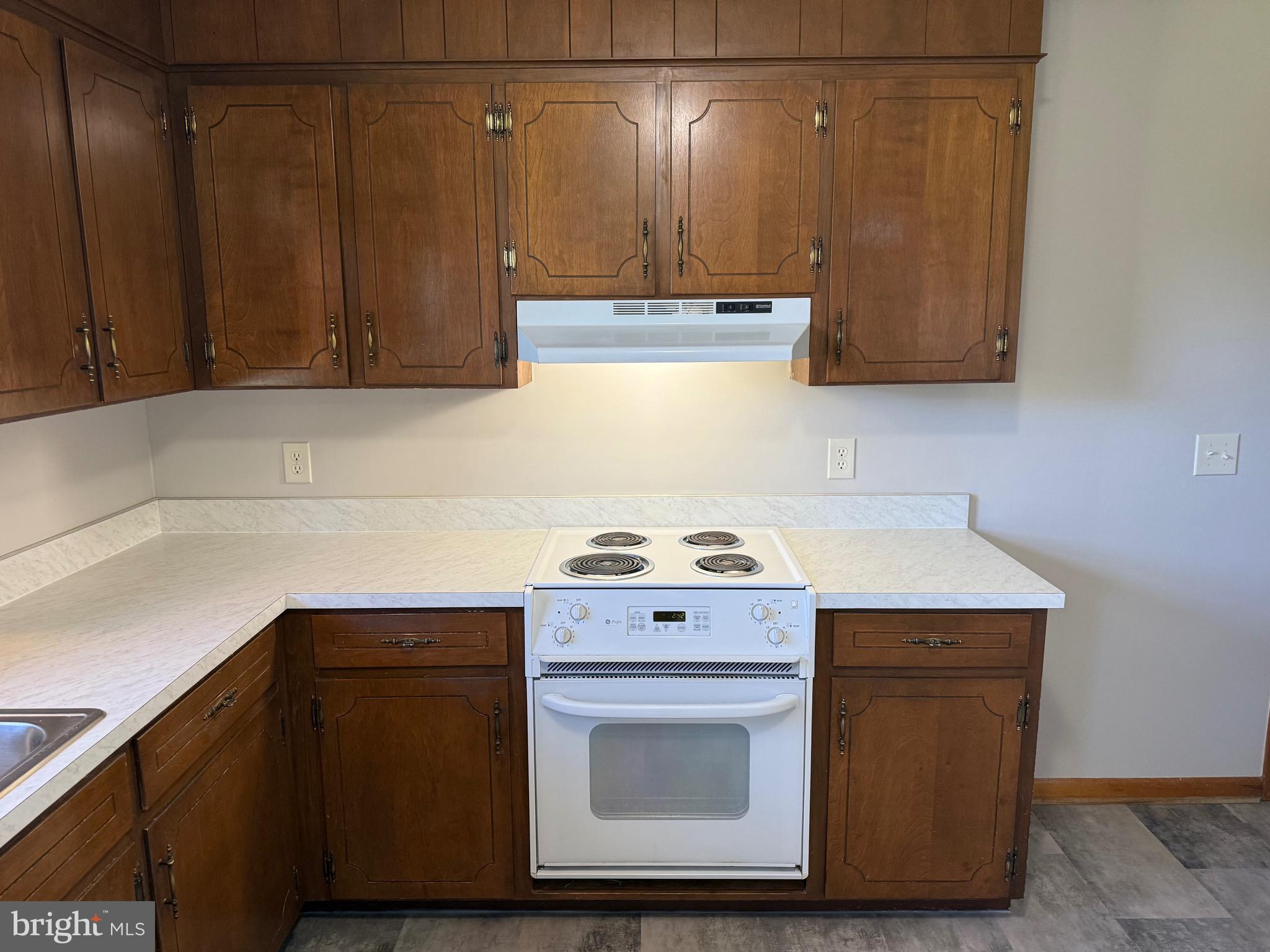 1423 Brechbill Road Chambersburg, PA 17202 - Photo 11 of 32 Kitchen