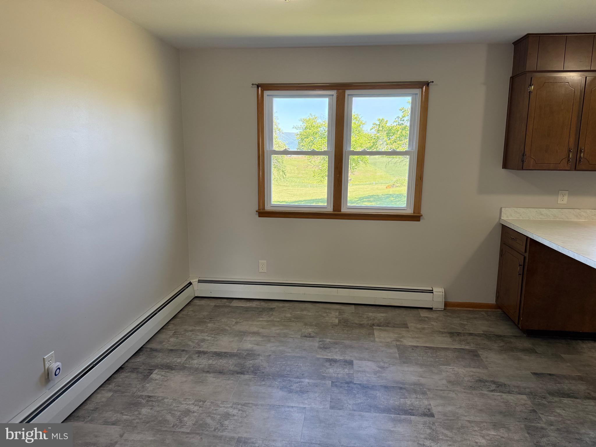 1423 Brechbill Road Chambersburg, PA 17202 - Photo 12 of 32 Dining Room