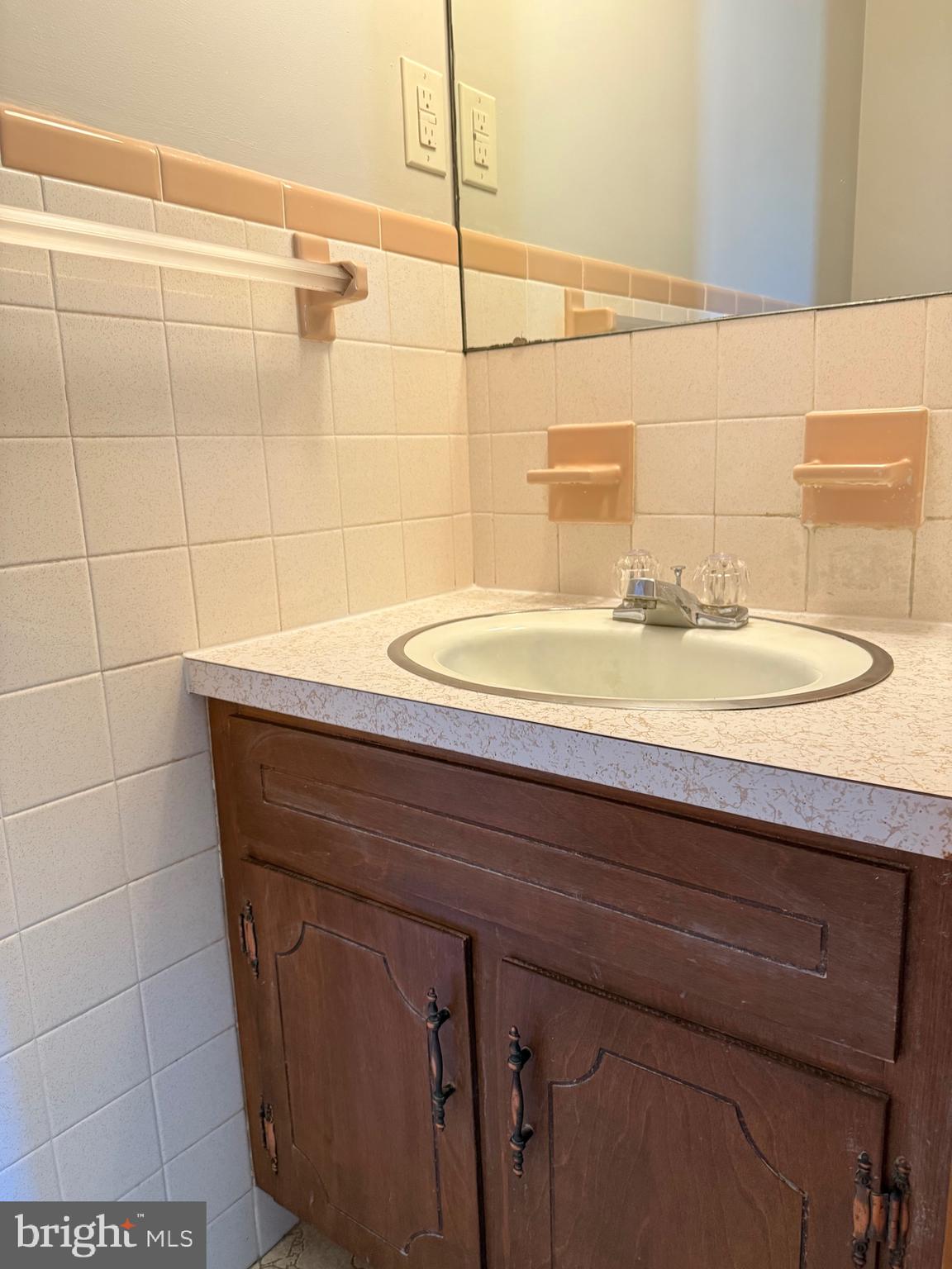 1423 Brechbill Road Chambersburg, PA 17202 - Photo 24 of 32 Primary Half Bath