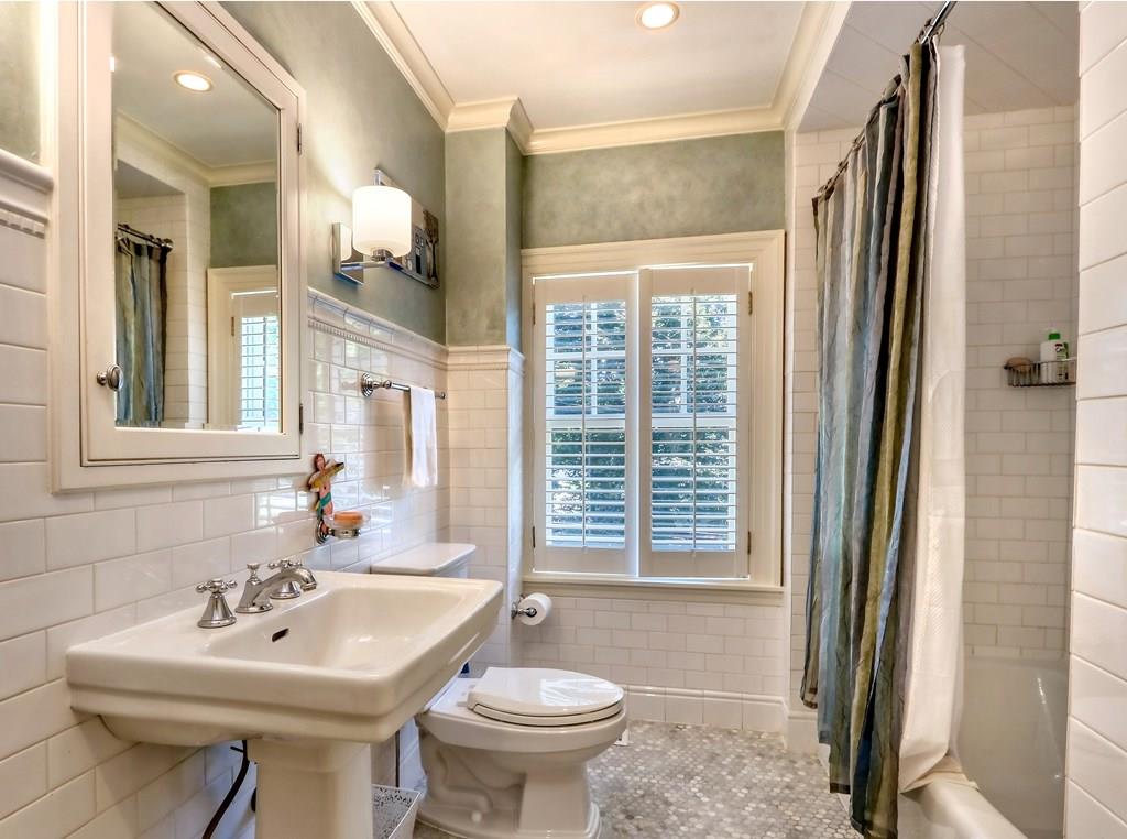 29 Calumet Road Winchester, MA 01890 - Photo 25 of 42 Gallery Image 25