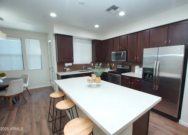 $508,000 | 2090 South Dorsey Lane, Unit 1025, Tempe, AZ 85282
