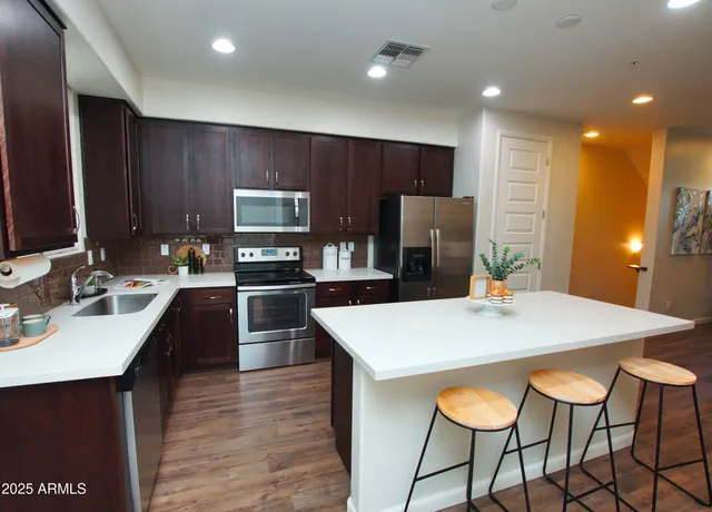 $508,000 | 2090 South Dorsey Lane, Unit 1025, Tempe, AZ 85282