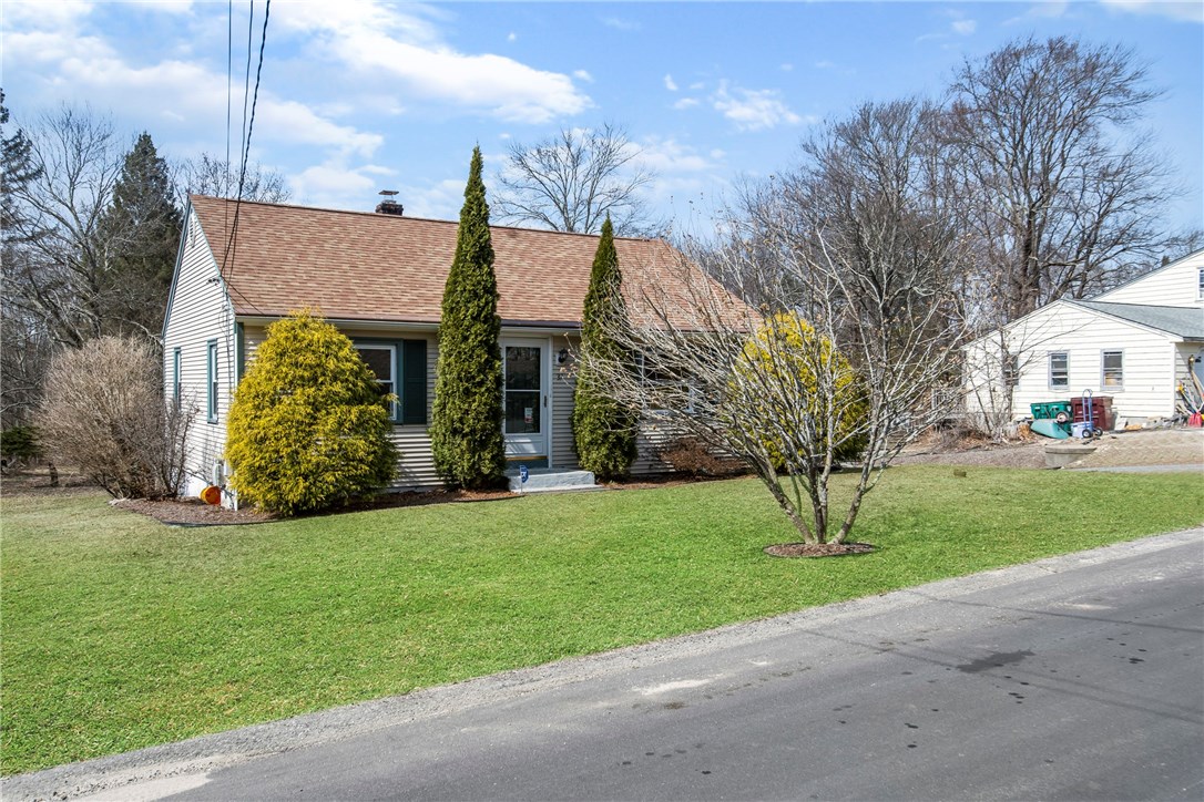 37 Westcott Road Scituate, RI 02857 - Photo 2 of 25