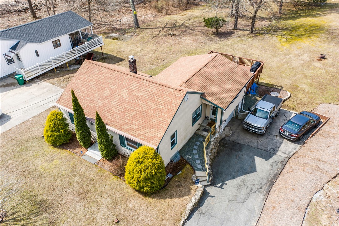 37 Westcott Road Scituate, RI 02857 - Photo 4 of 25