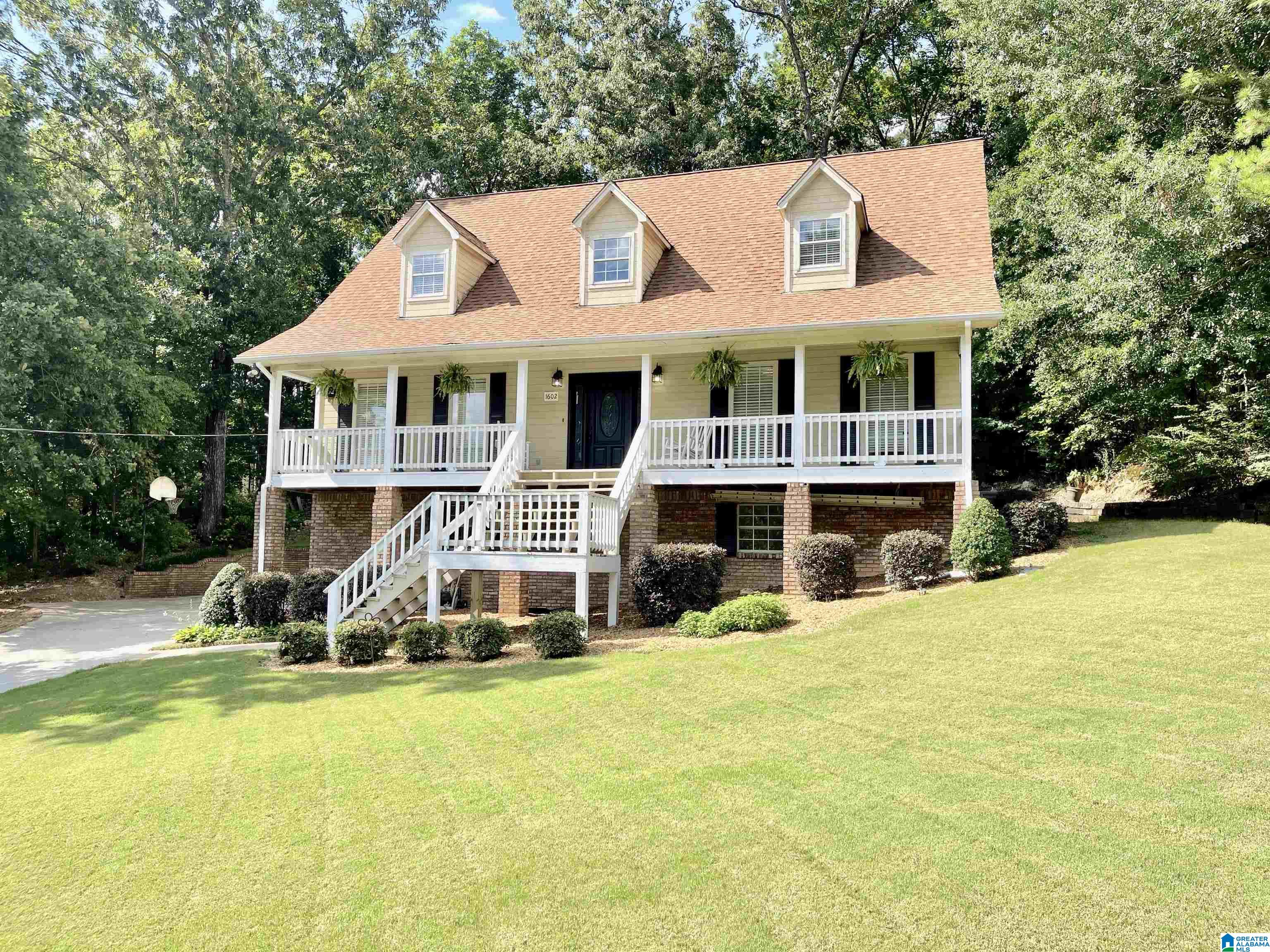 1602 Paddock Lane Helena, AL 35080 - Photo 1 of 49