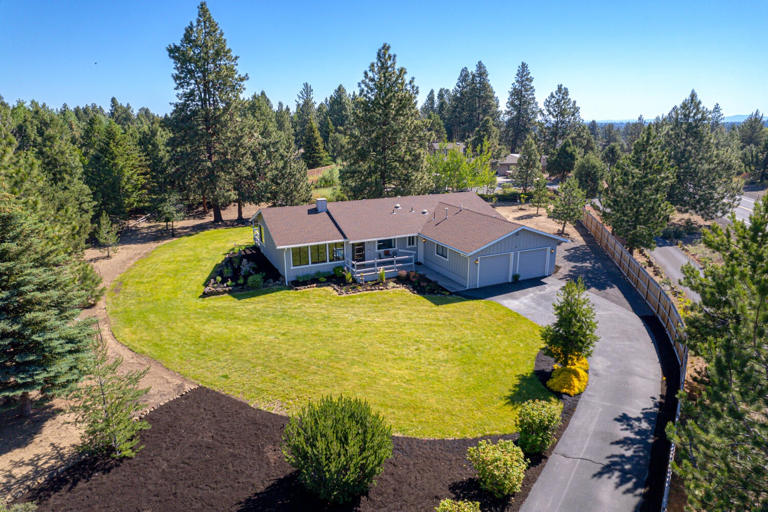60588 Springtree Court Bend, OR 97702 - Photo 5 of 50 60588-163