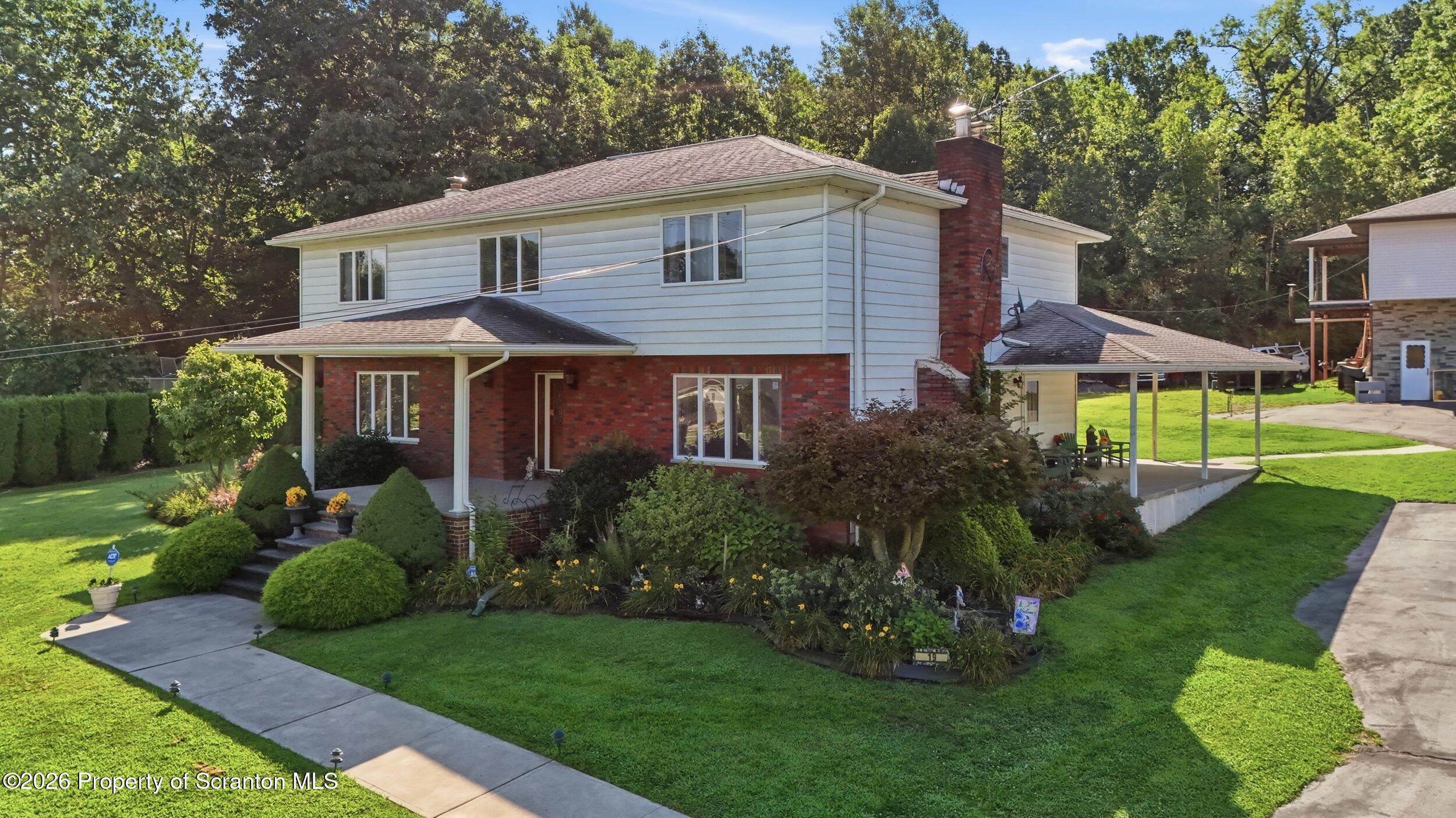 19 Demark Road Pittston, PA 18640 - Photo 2 of 55 19 Denmark57